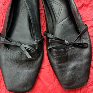 Zara Black Leather Flats with Bow Detail
